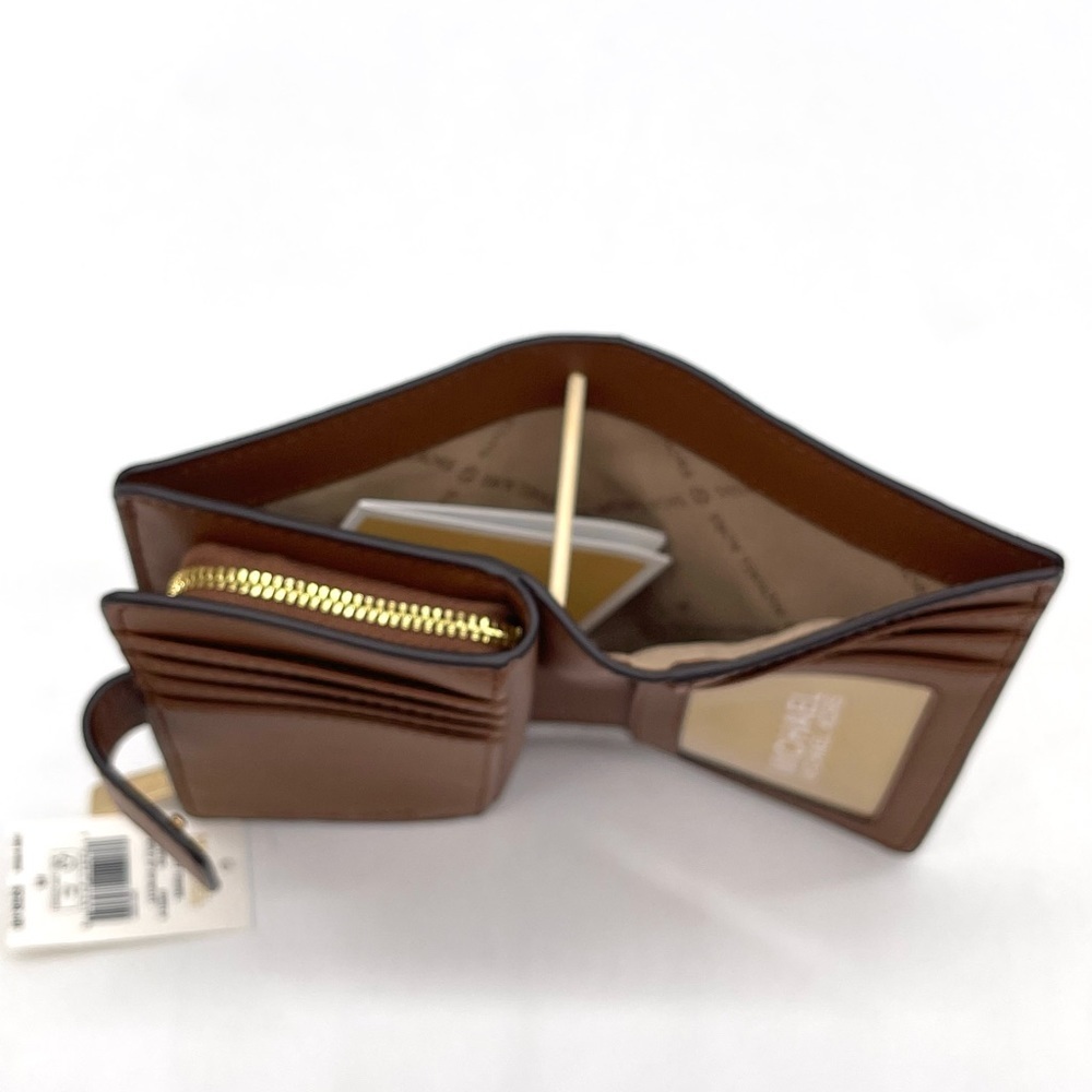 Michael Kors Medium Bifold Zip Corner Wallet - Picture 5 of 8